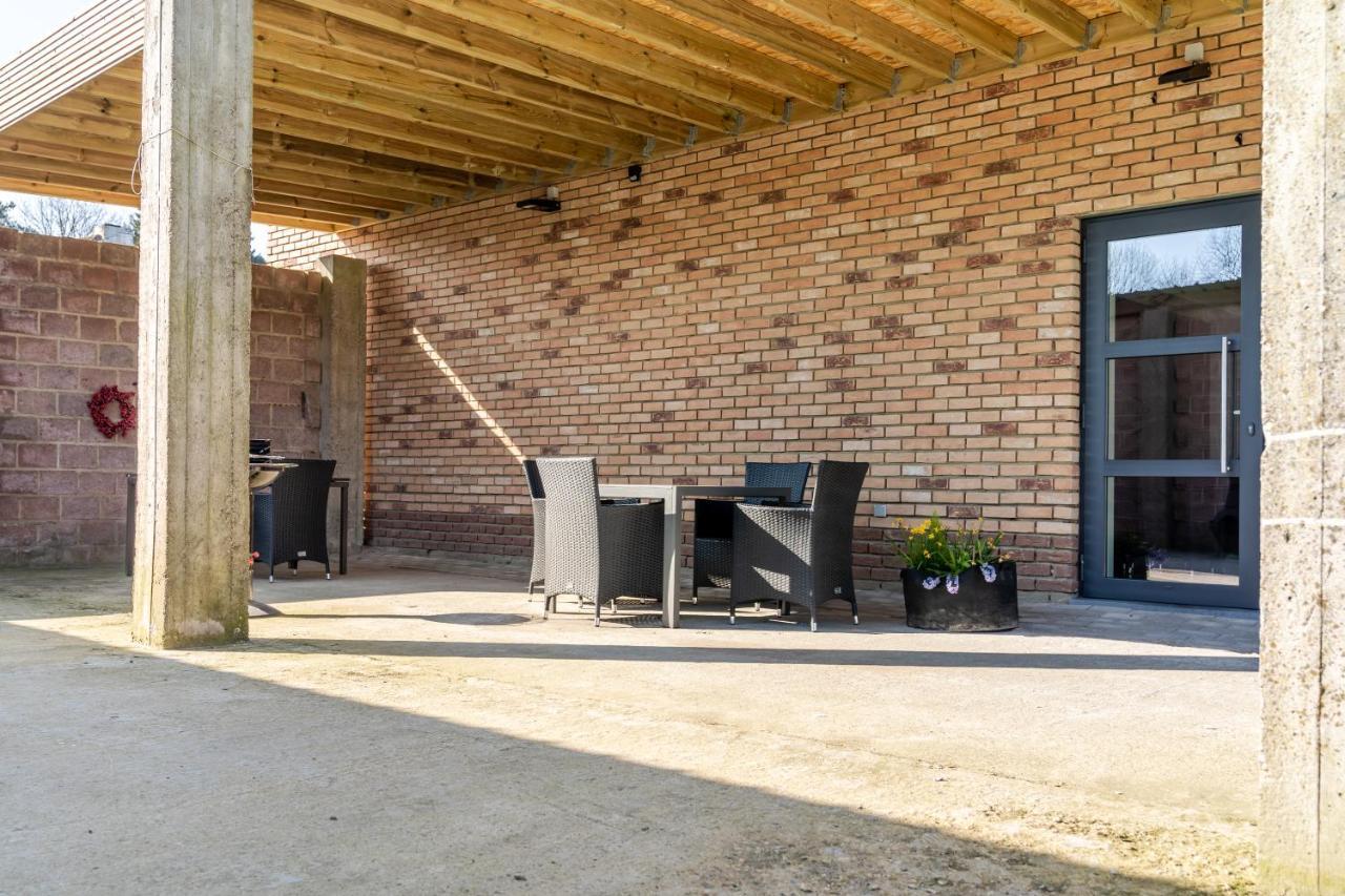 De Hoog Velden 12 Apartment Pelt Bagian luar foto