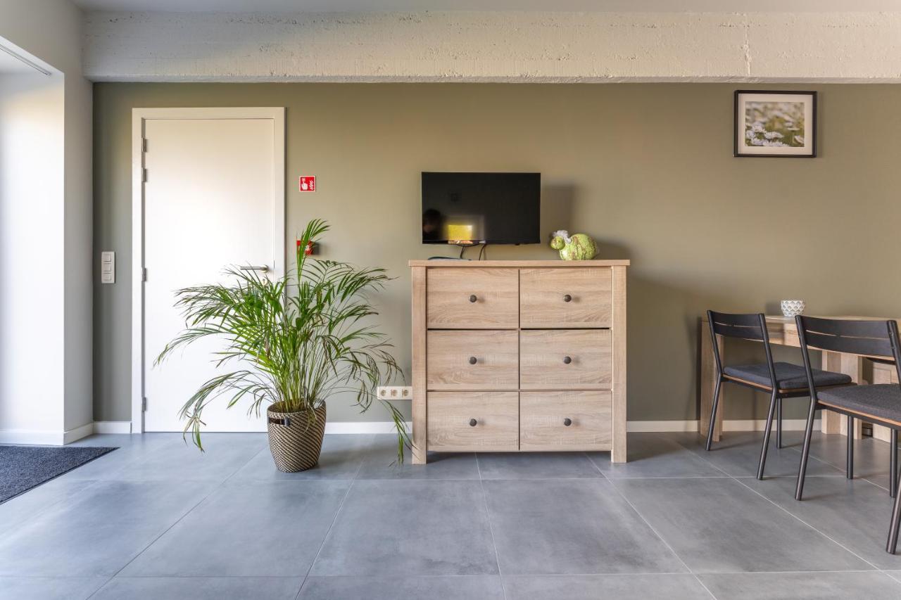 De Hoog Velden 12 Apartment Pelt Bagian luar foto